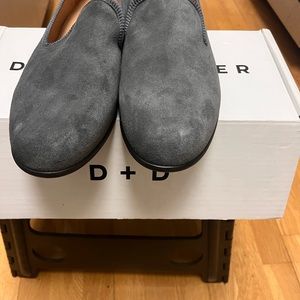 Duke and dexter men gray slip on. Never worn, in box.